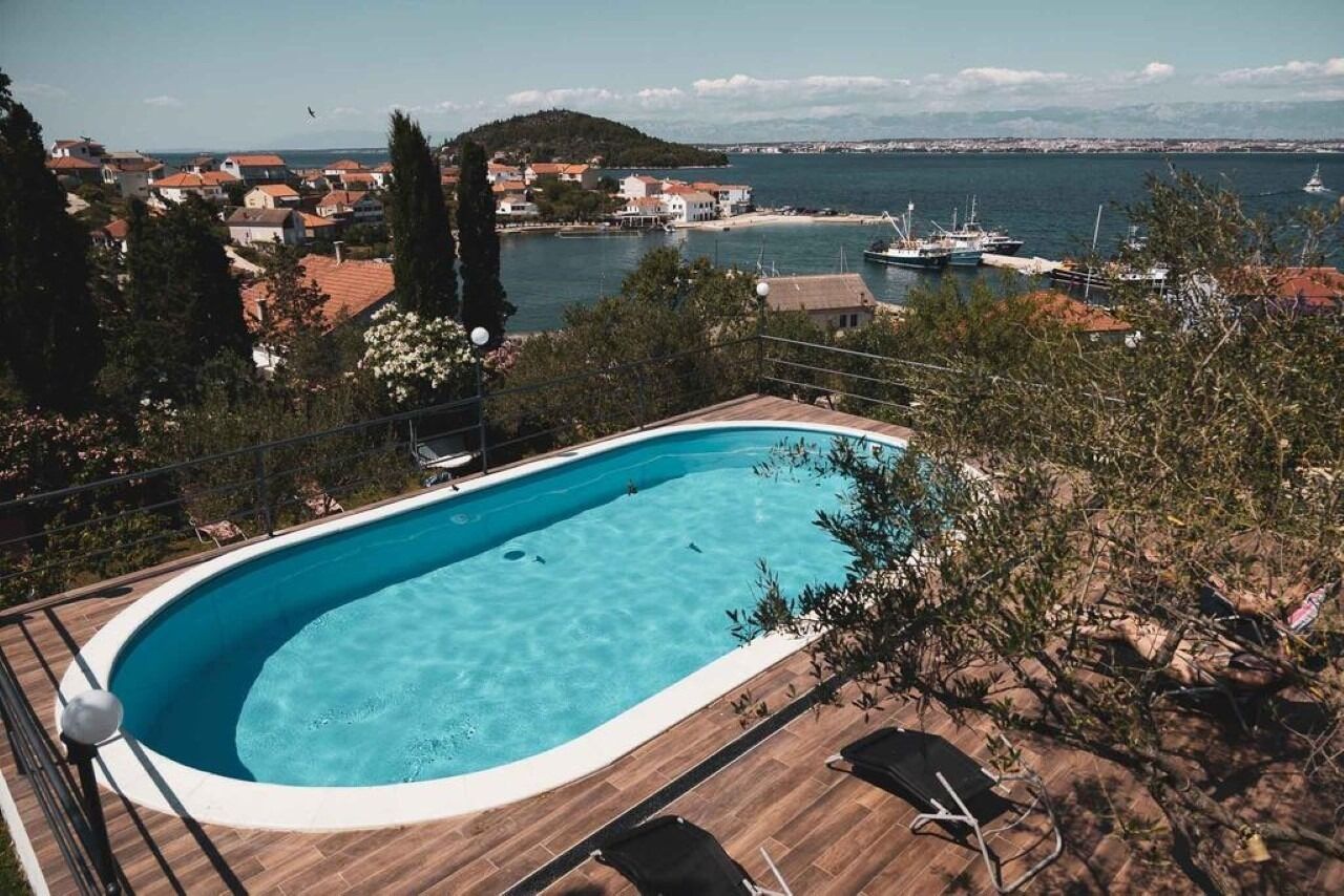 Apartments Novis 104421-A2