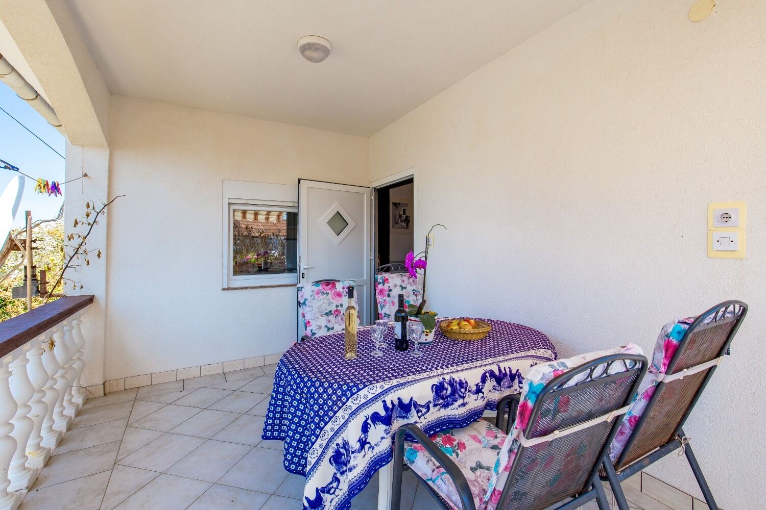 Apartments Masa 104551-A1