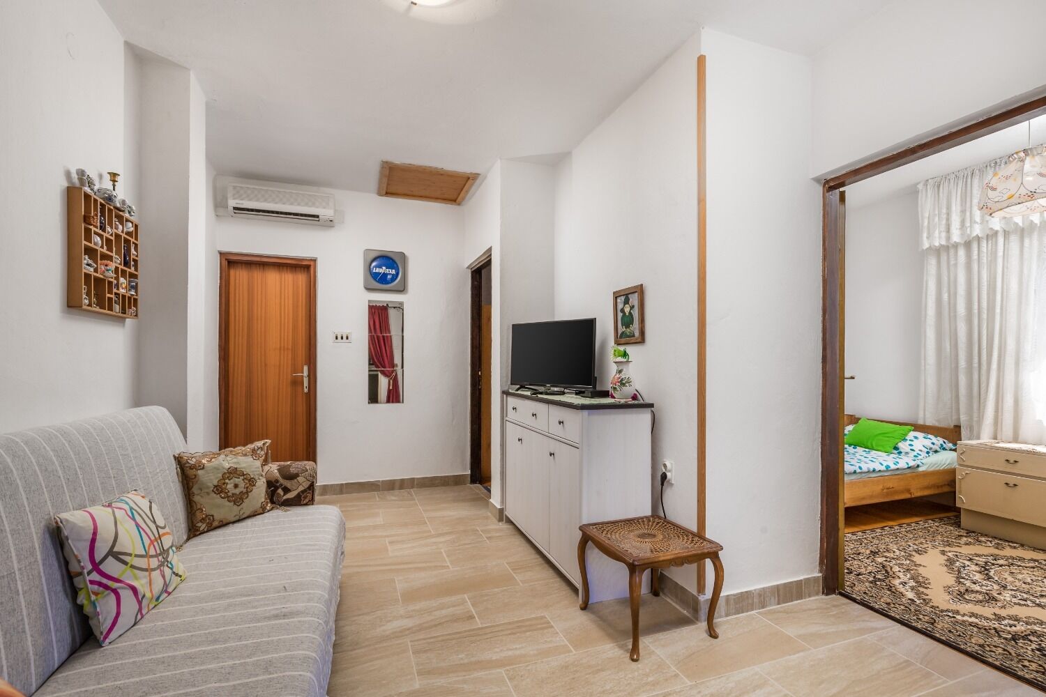 Apartments Masa 104551-A1