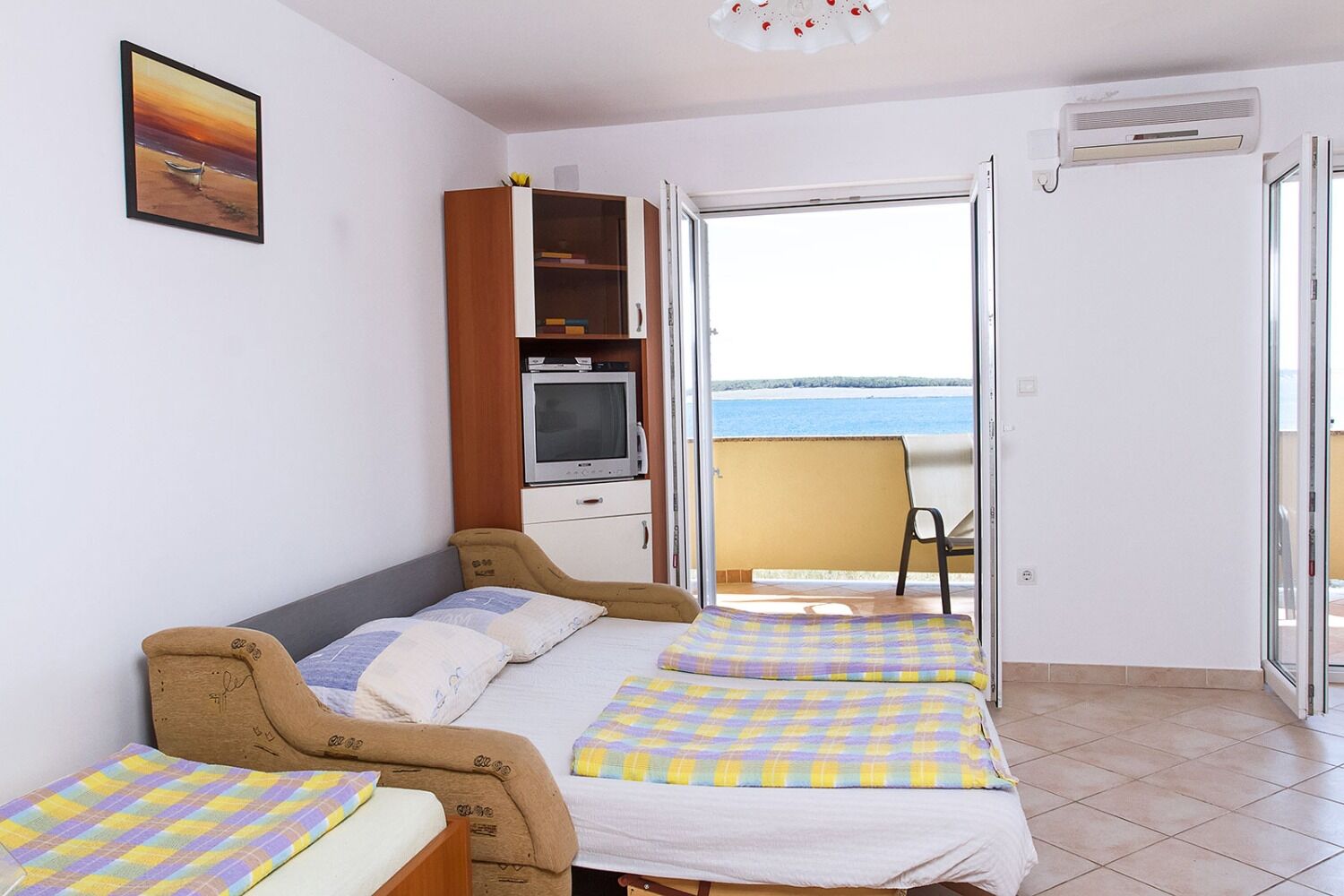 Apartments Super 104571-A4