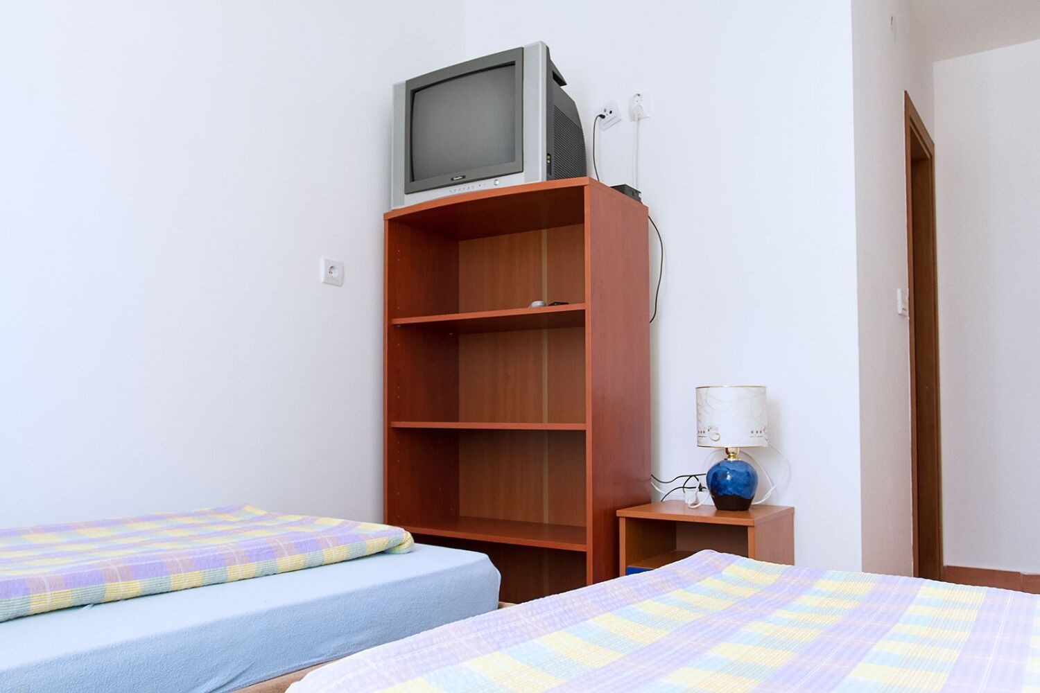Apartments Super 104571-A5
