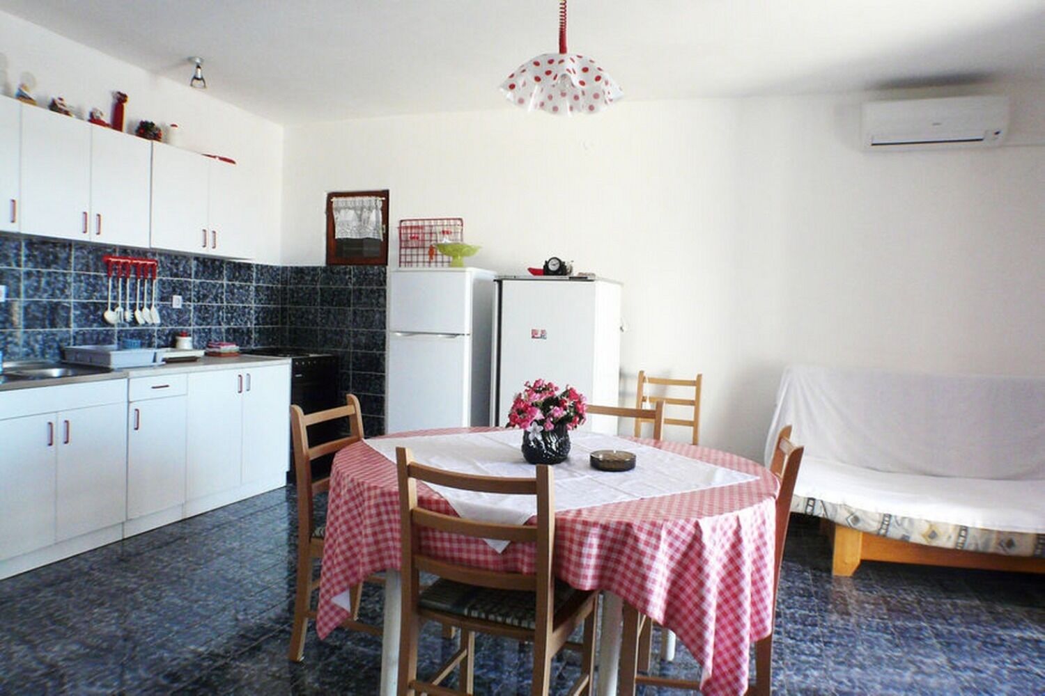 Apartments Mari 10464-A1