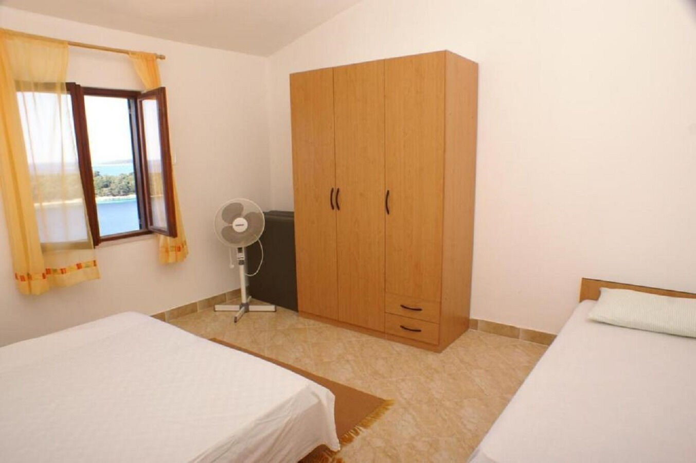 Apartments Mari 10464-A2
