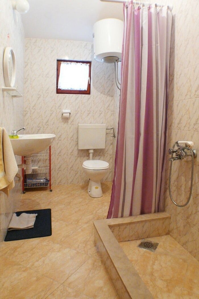 Apartments Mari 10464-A2