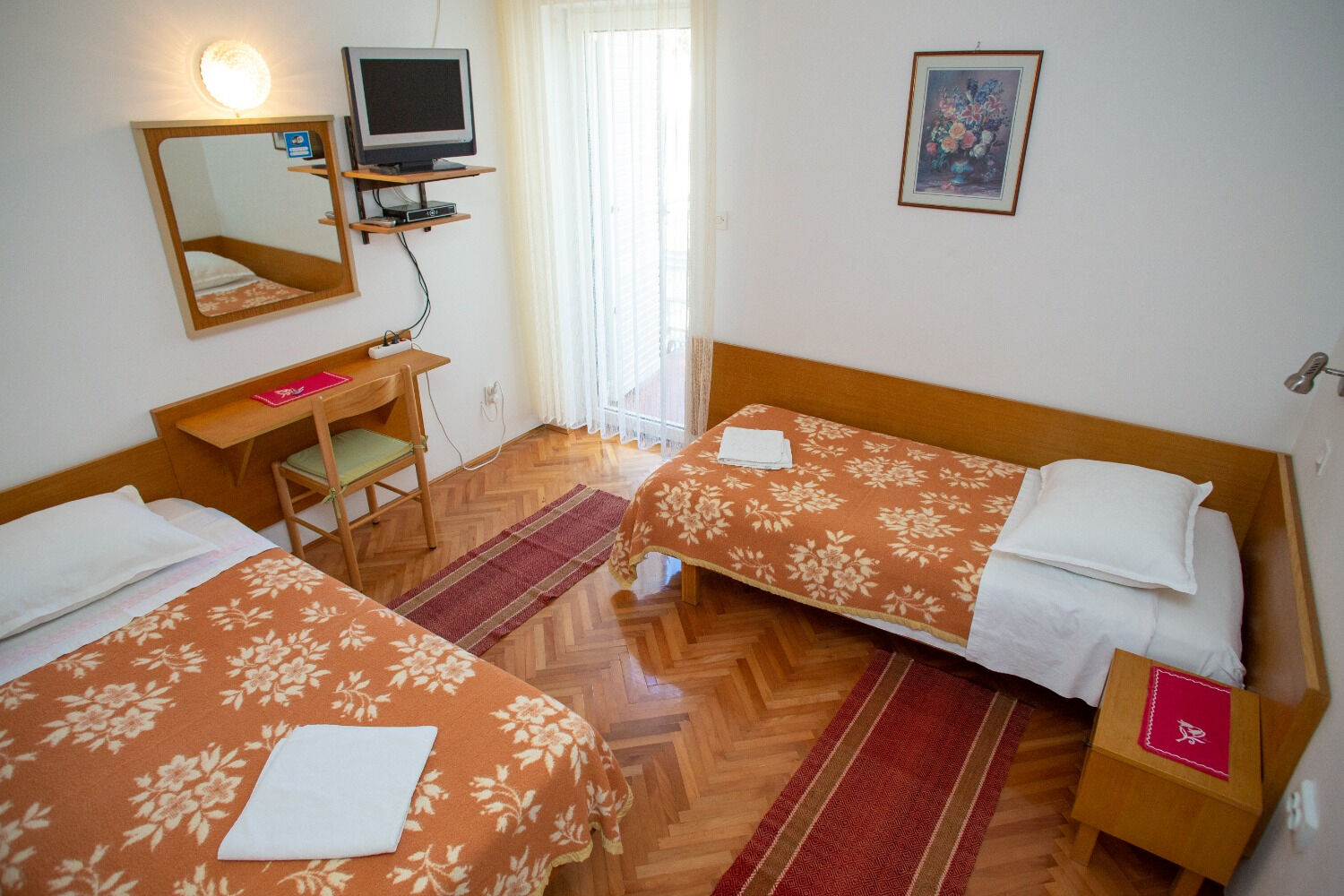 Apartments and Rooms Ivan 104681-S1