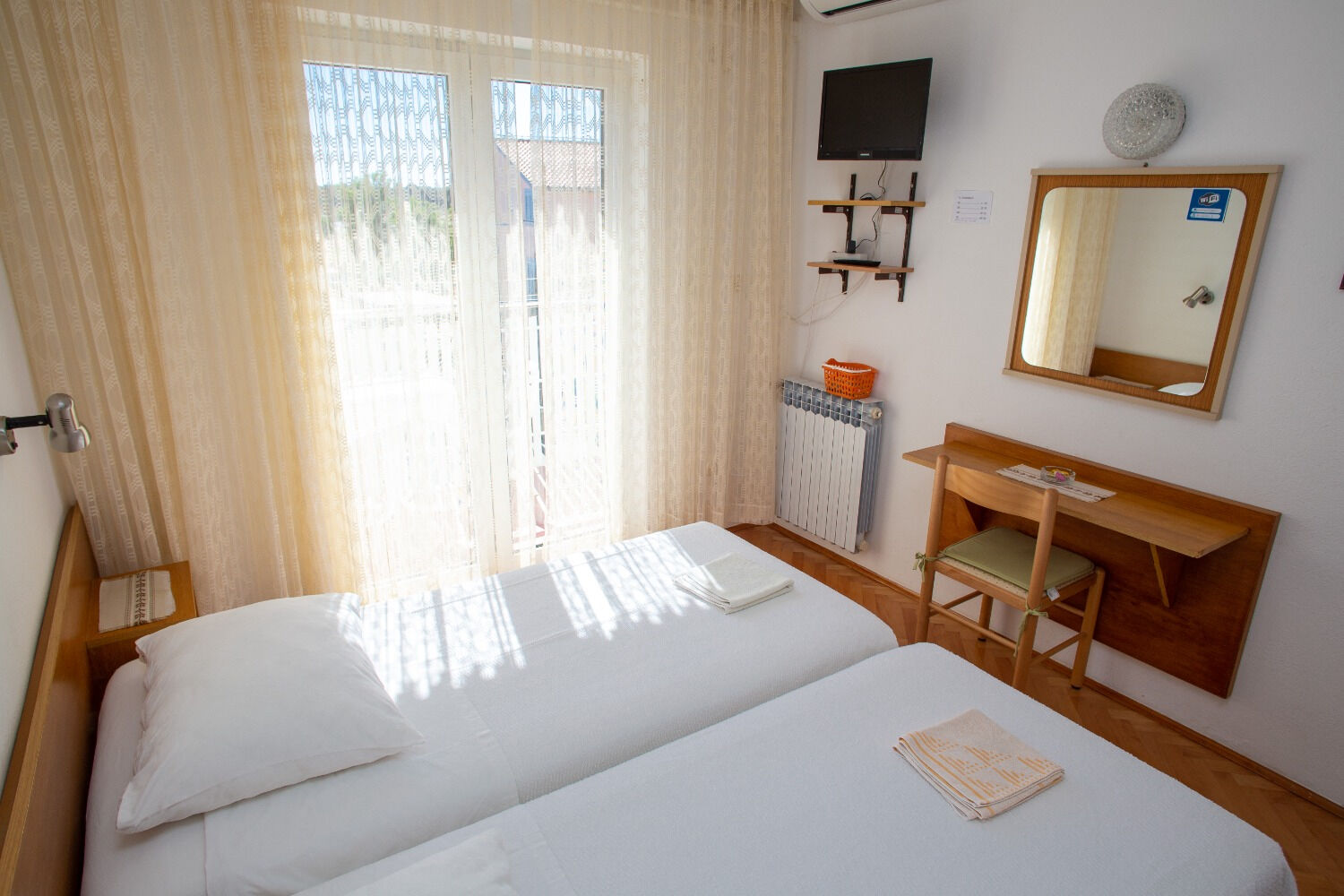 Apartments and Rooms Ivan 104681-S3