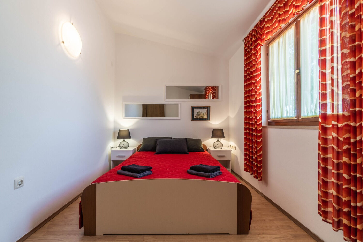 Apartments Mimi 10477-A2