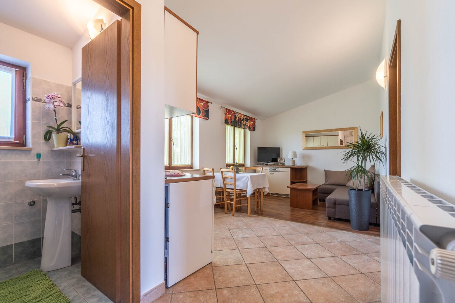 Apartments Mimi 10477-A2