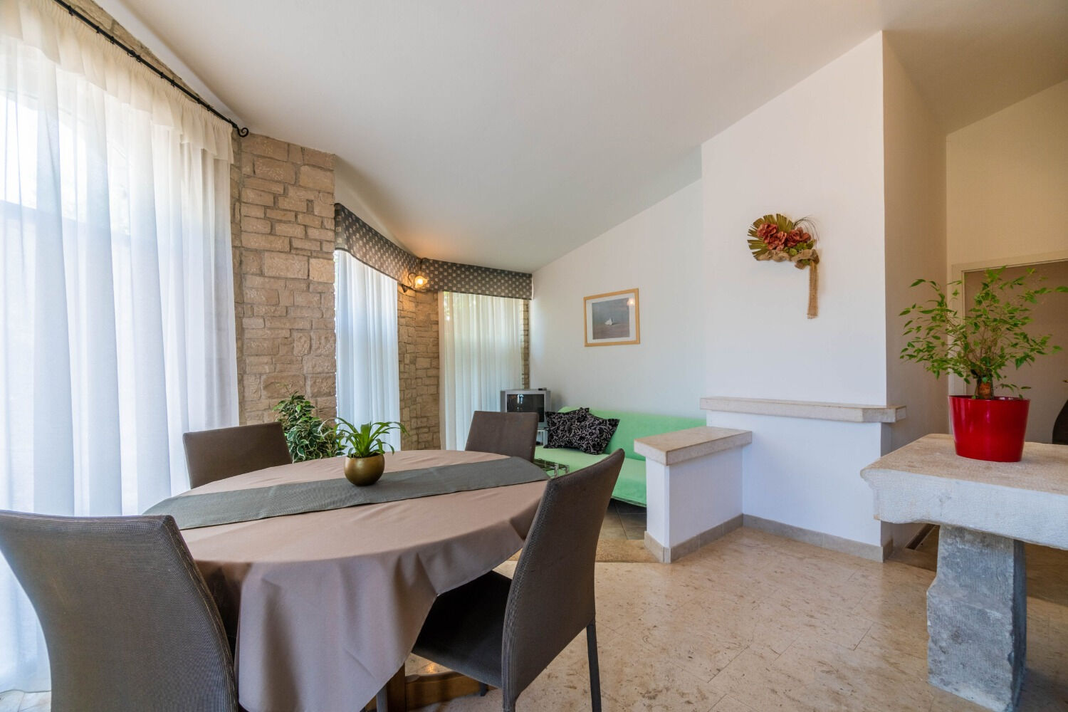 Apartments Mimi 10477-A3