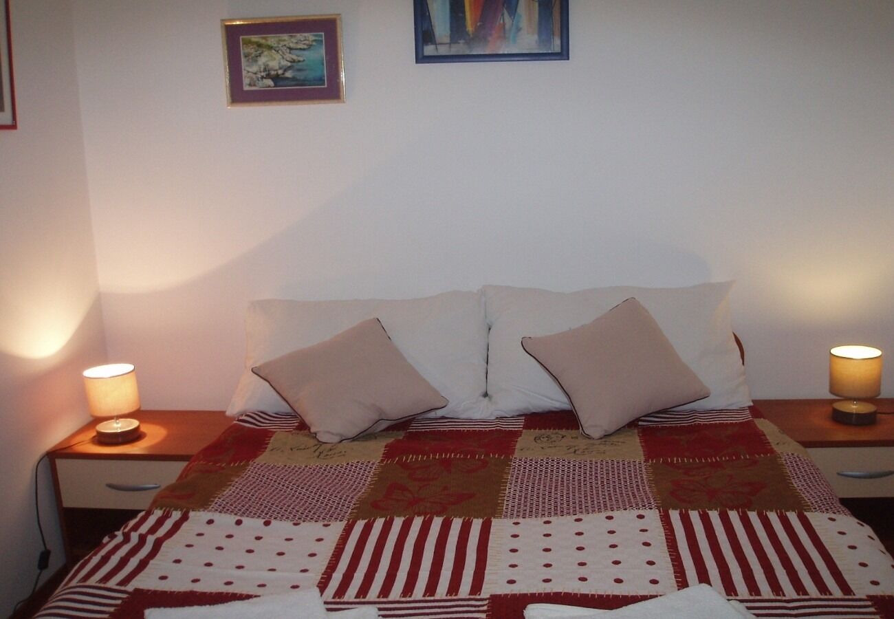 Apartments Azur 104721-A1