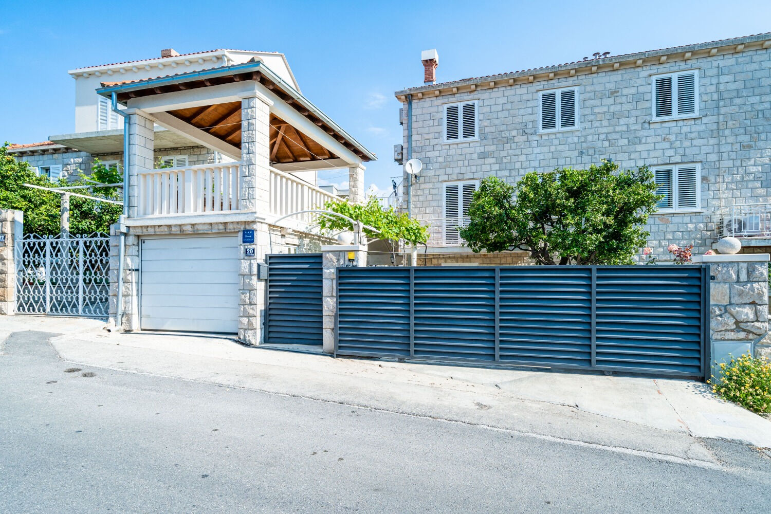 Apartments Pero 104741-A2