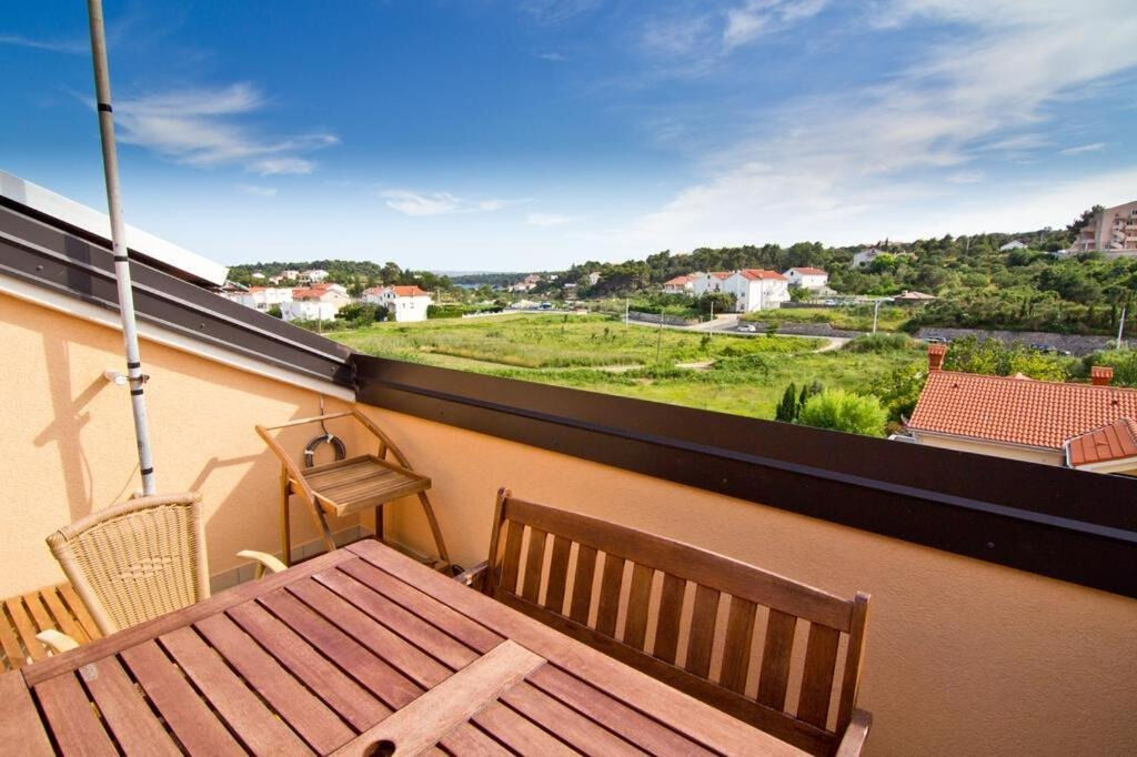 Apartments Spomenka 104761-A3