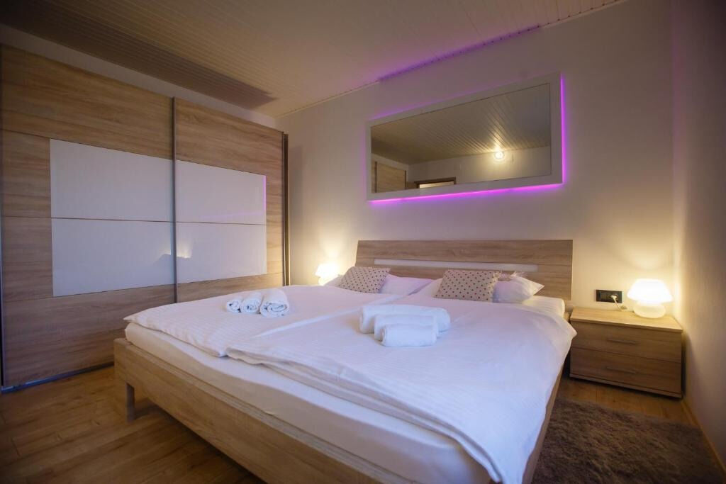 Apartments Spomenka 104761-A3