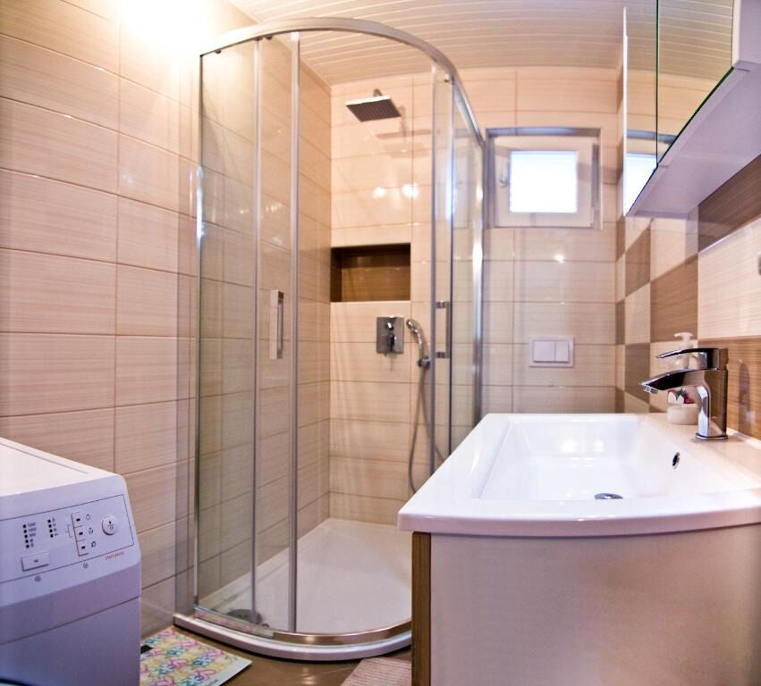 Apartments Spomenka 104761-A3