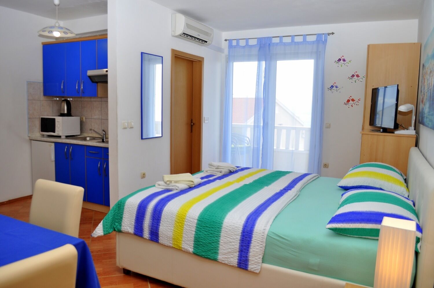 Apartments Ivi 10484-A6