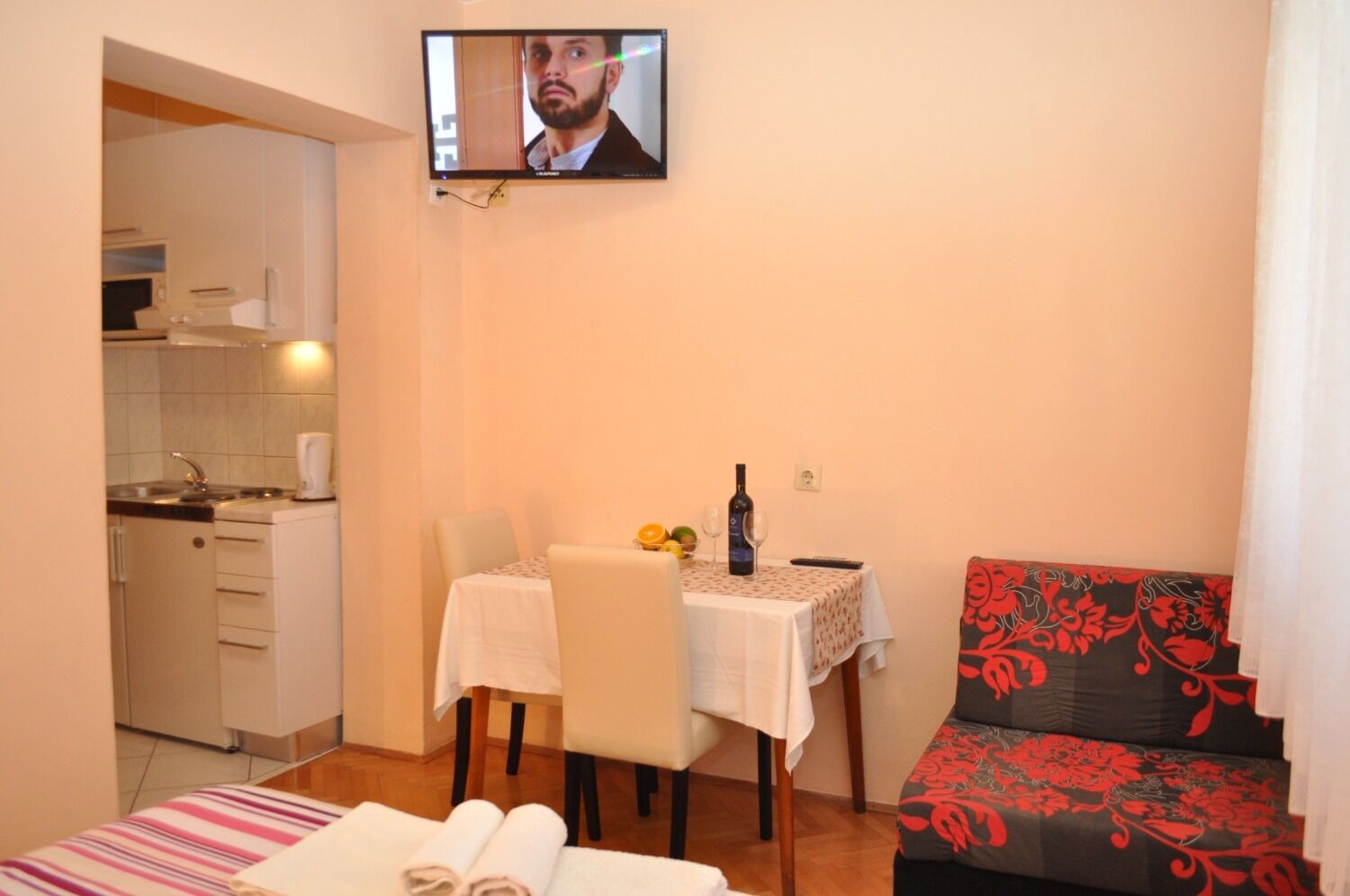 Room Ljuba 10494-A1