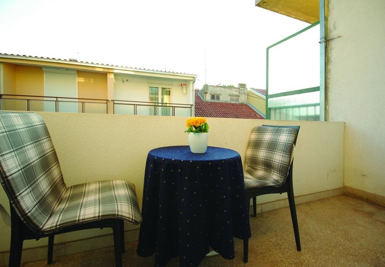 Room Ljuba 10494-A6