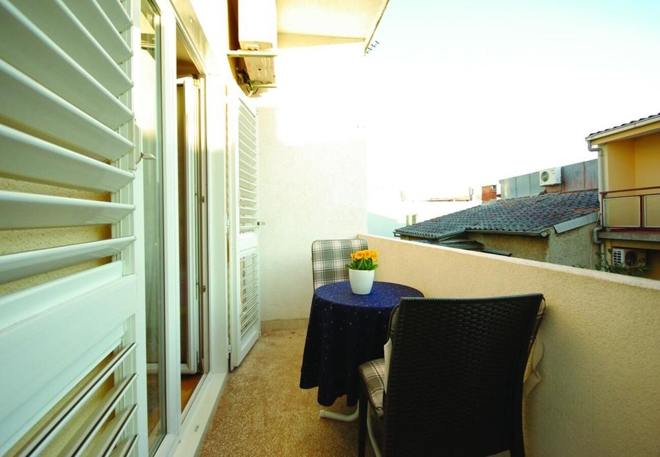 Room Ljuba 10494-A6