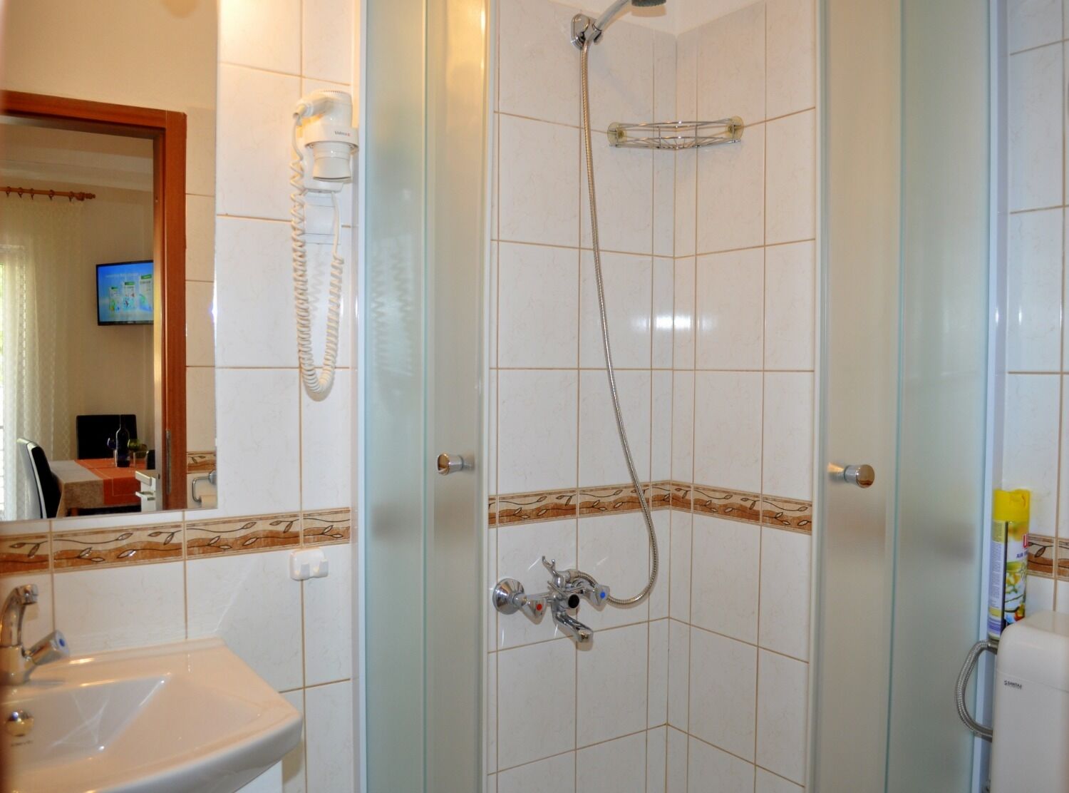 Room Ljuba 10494-A4