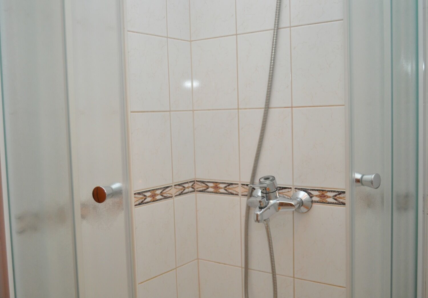 Room Ljuba 10494-S3