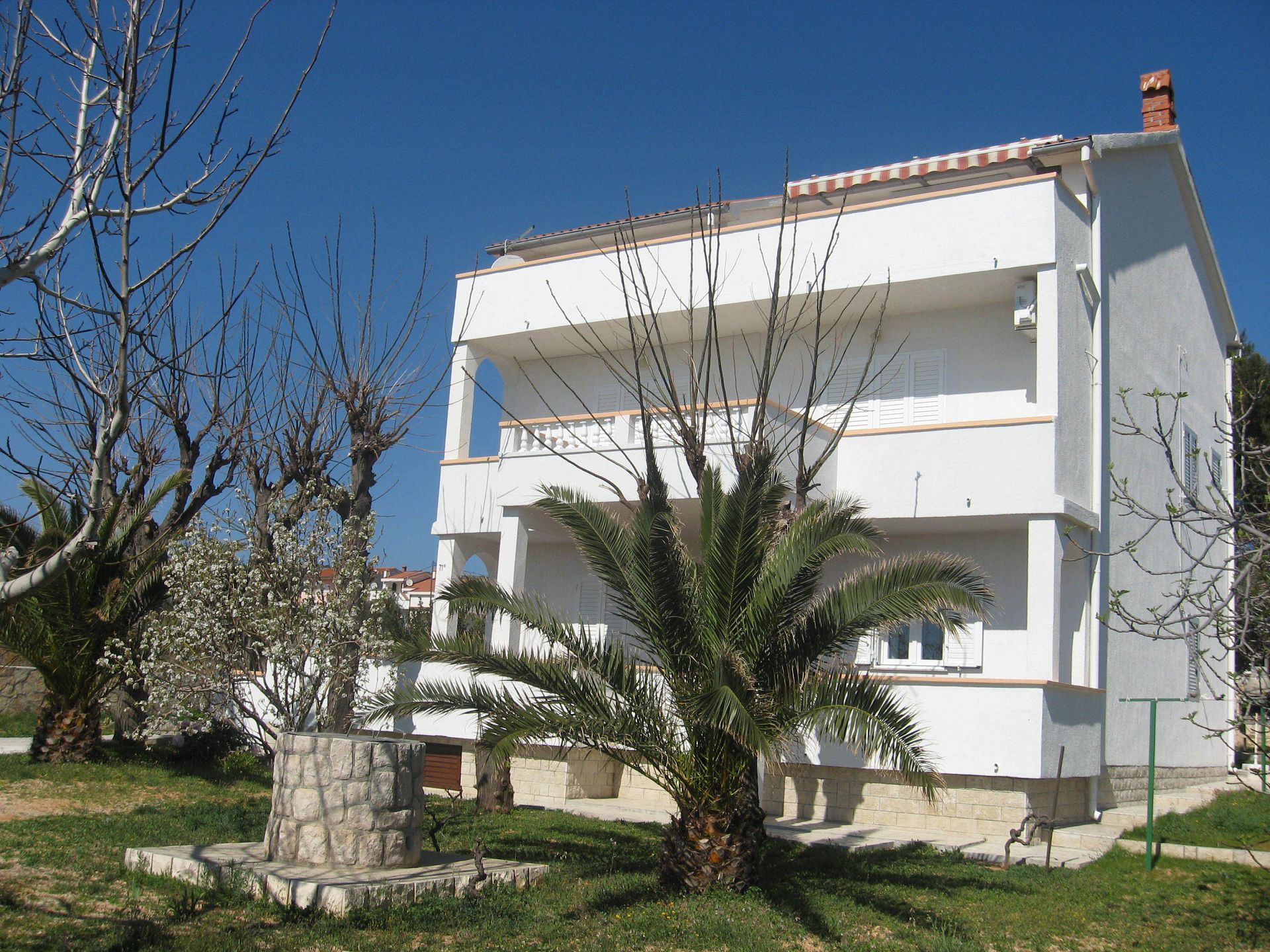 Apartments Frane 10496-A1