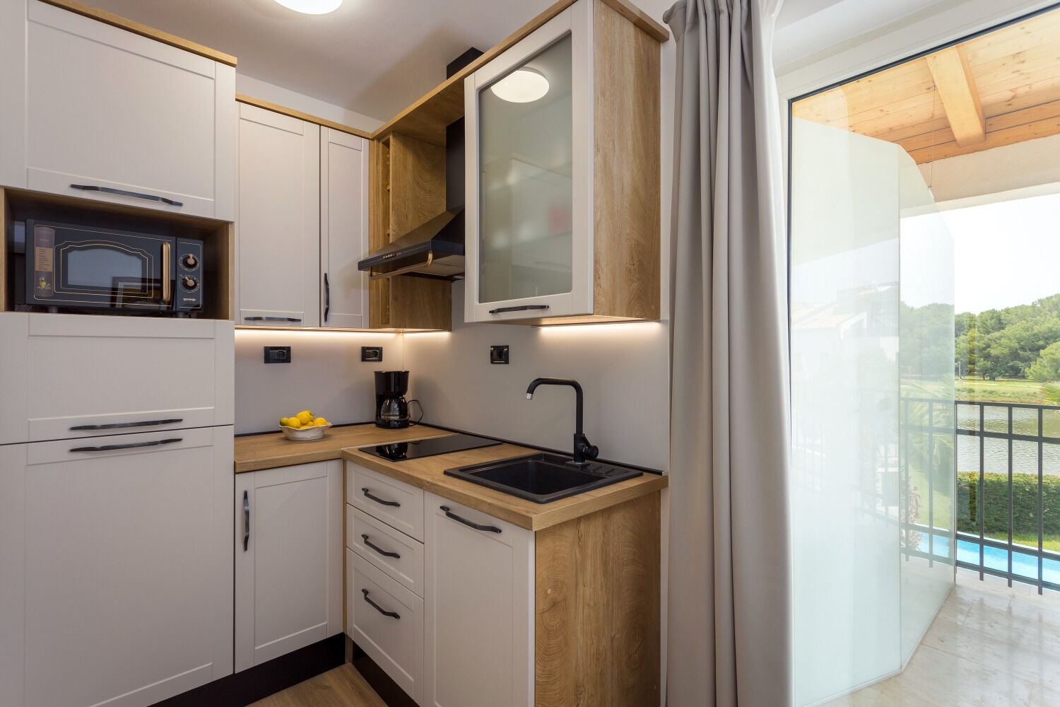 Apartments Escape 10499-A2