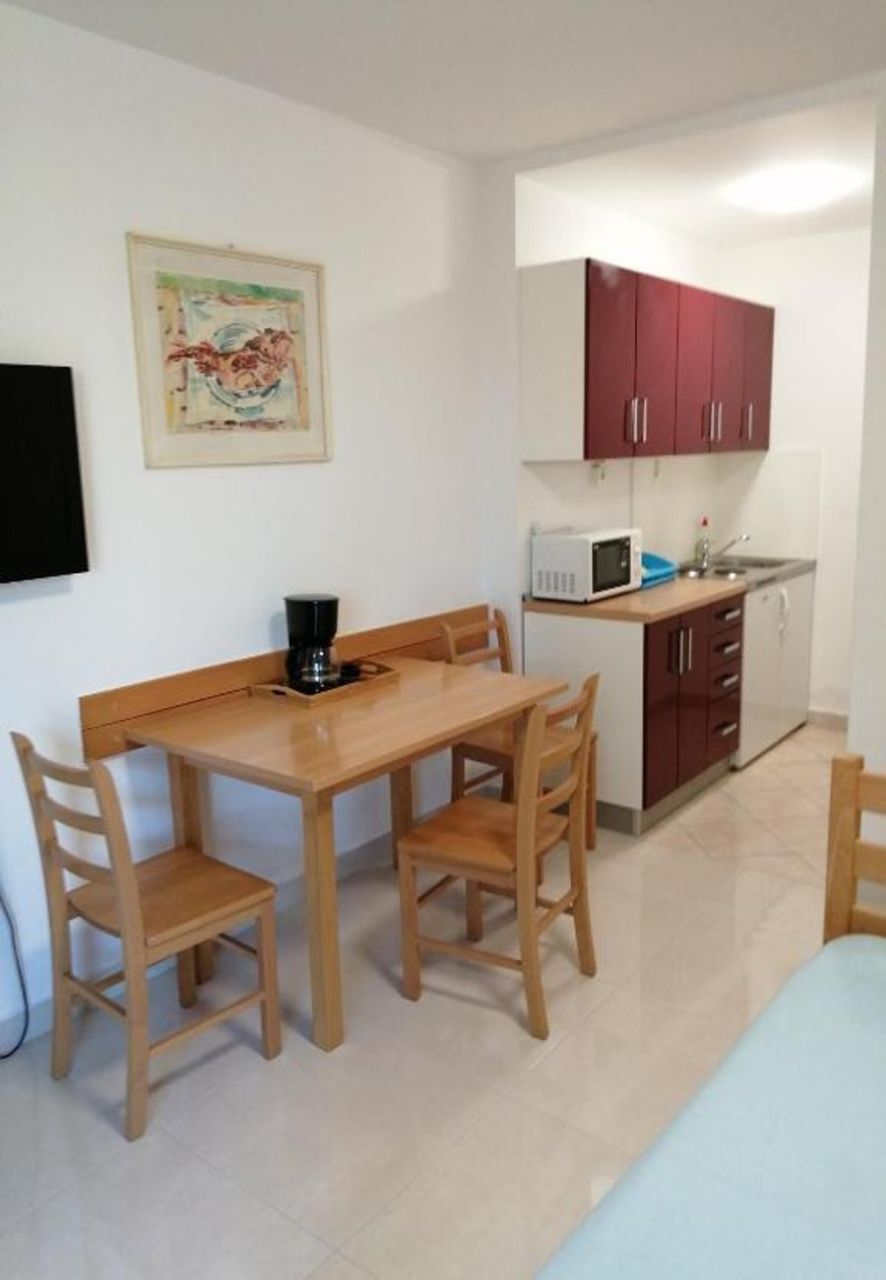 Apartments Dragi 10164-A1