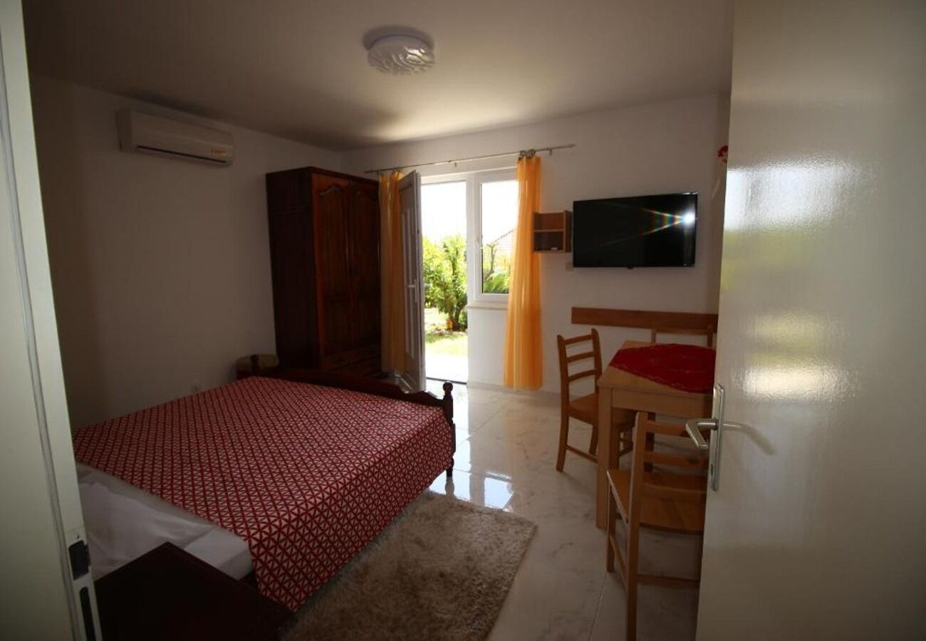 Apartments Dragi 10164-A2