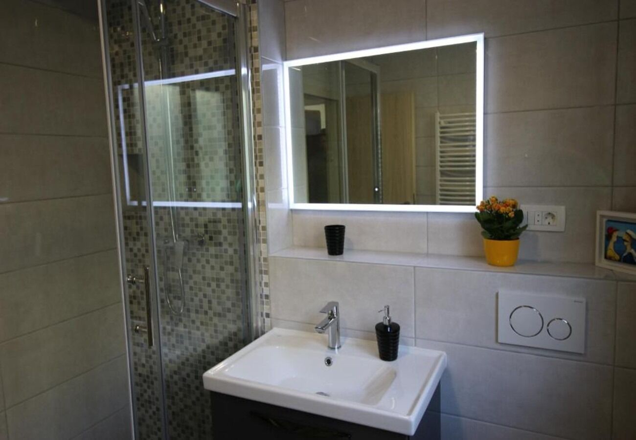 Apartments Dragi 10164-A3