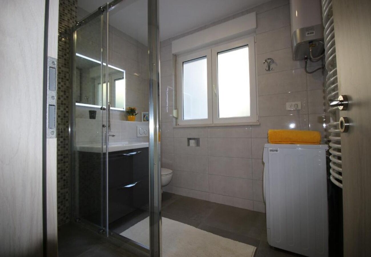 Apartments Dragi 10164-A3