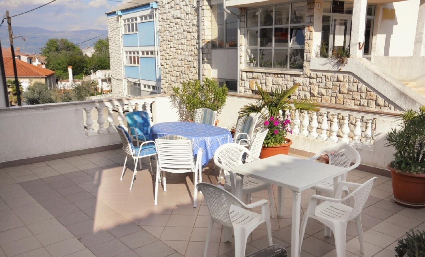 Apartment and Rooms Luka 10169-S1