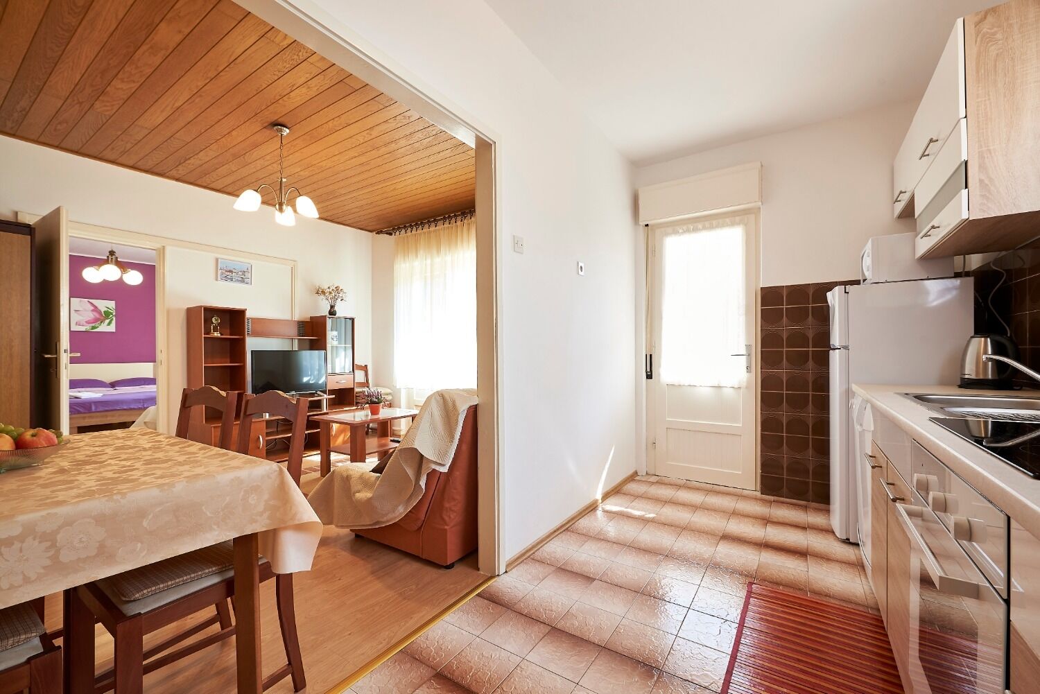 Apartment and Rooms Ivo 105101-A1