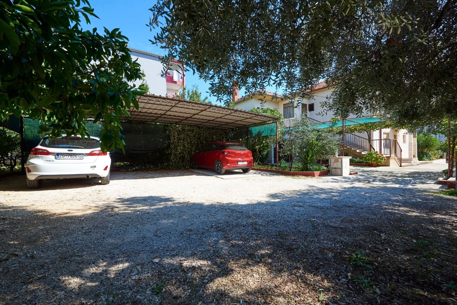Apartment and Rooms Ivo 105101-S3