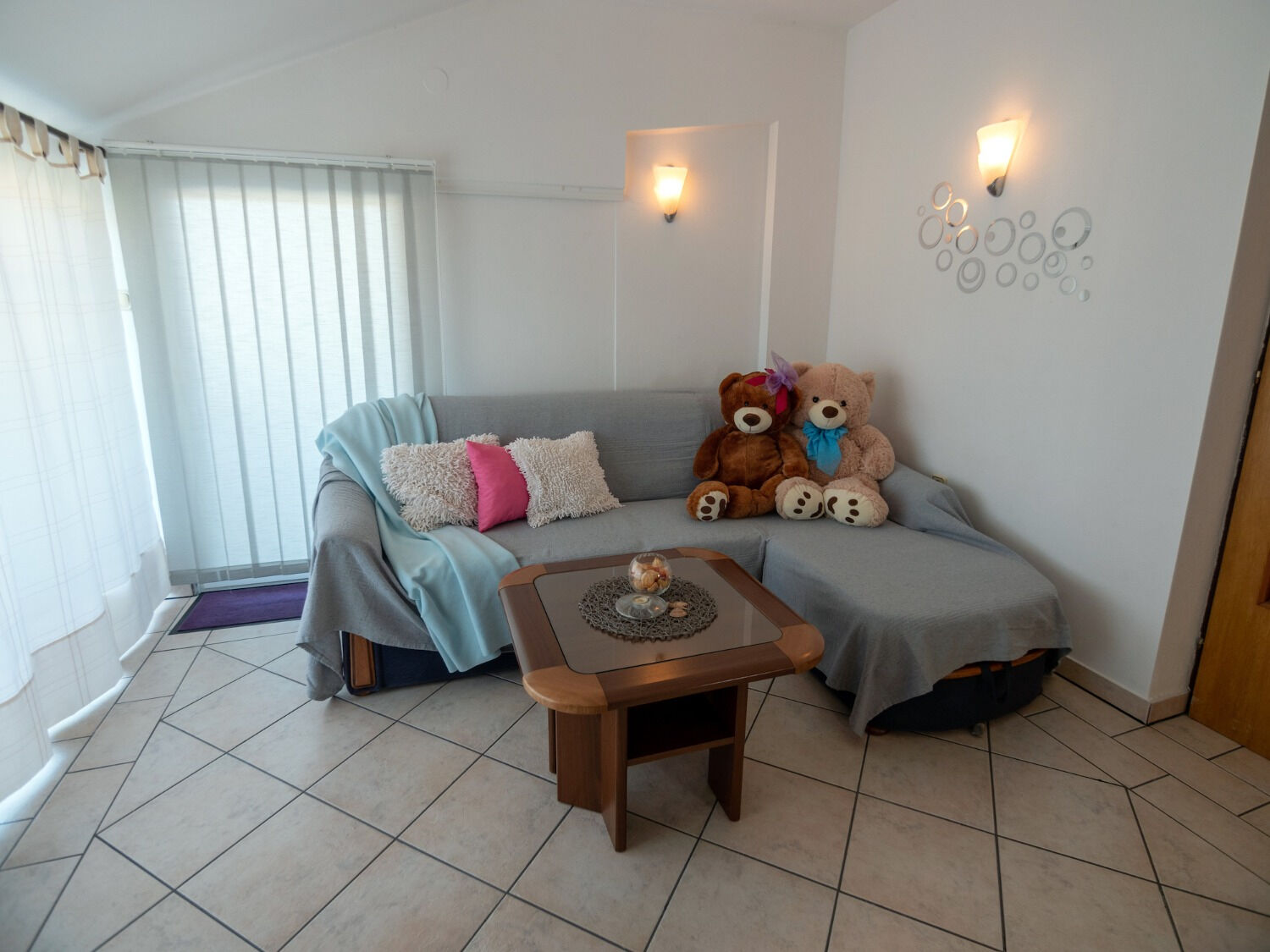 Apartments Suzy 10513-A2