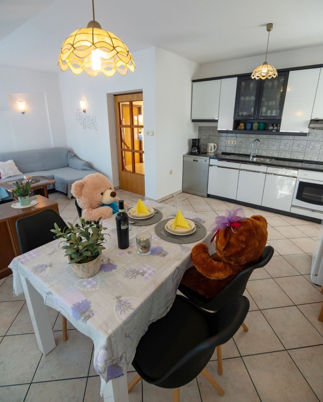 Apartments Suzy 10513-A2