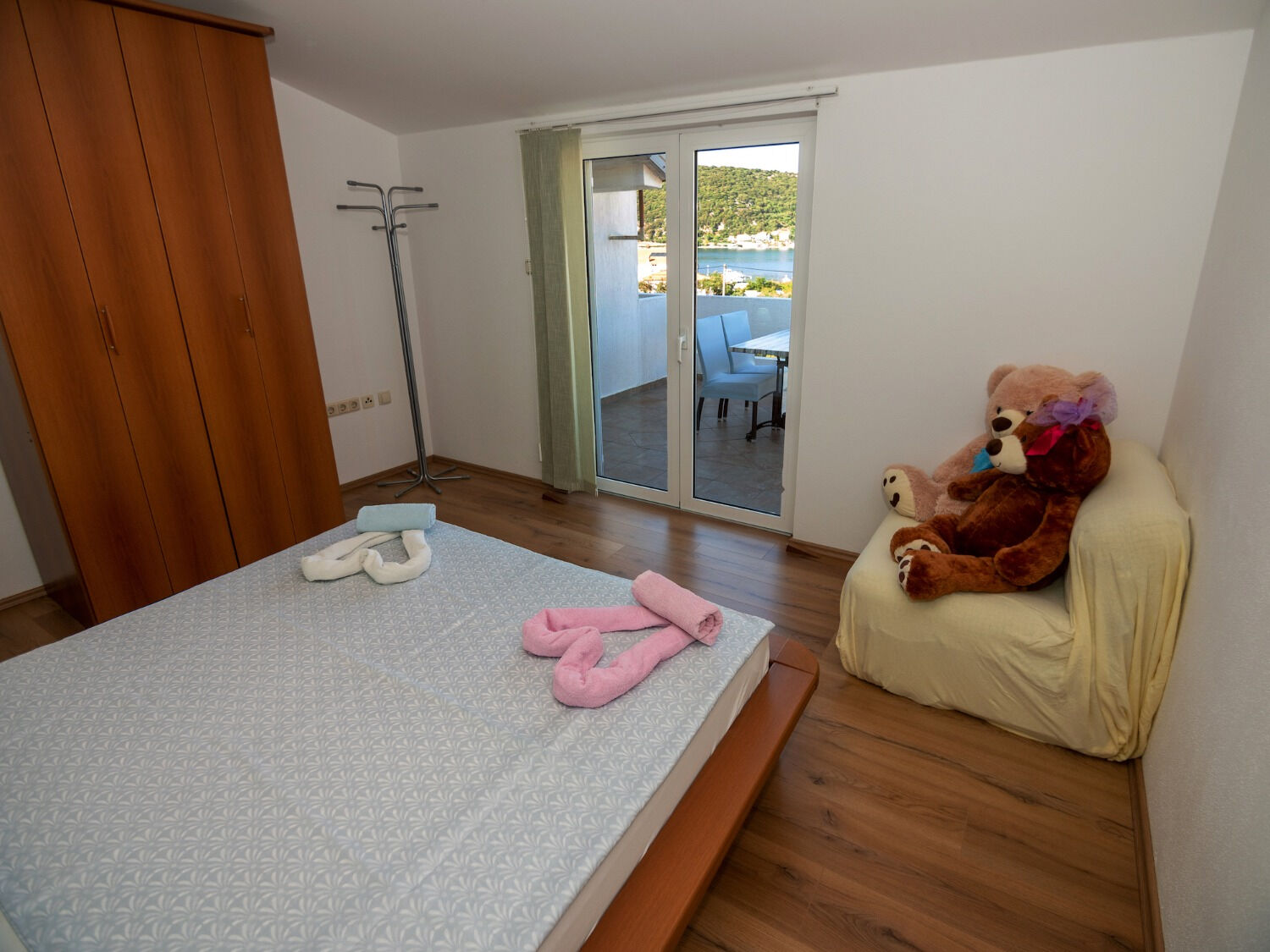 Apartments Suzy 10513-A2