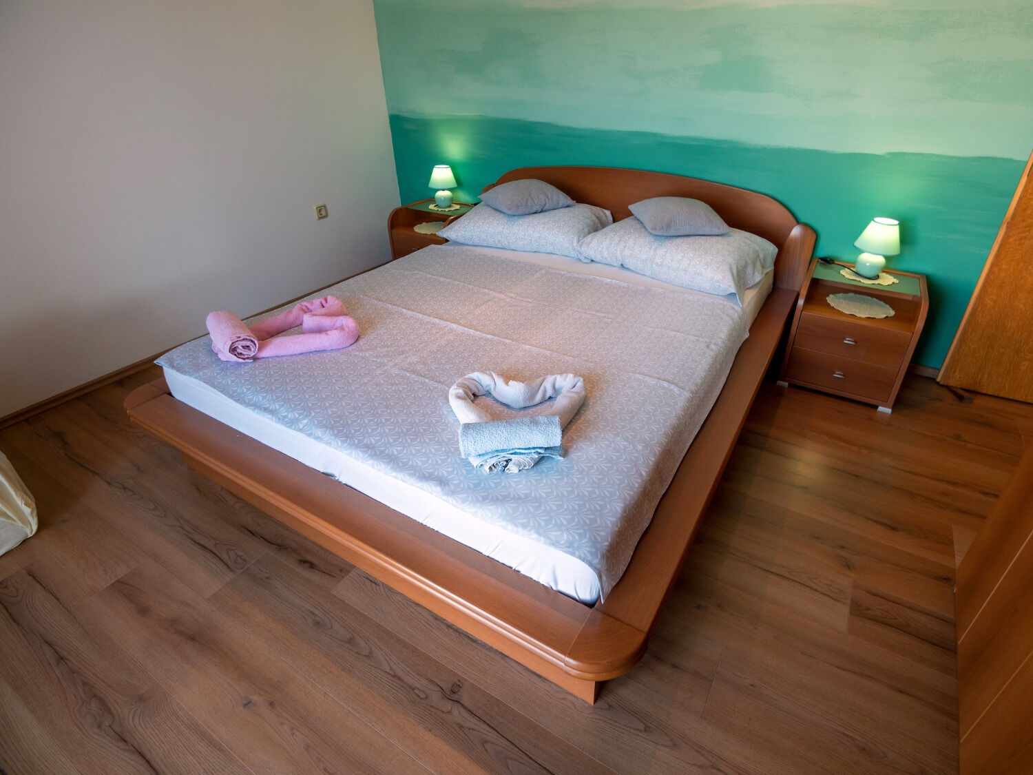Apartments Suzy 10513-A2