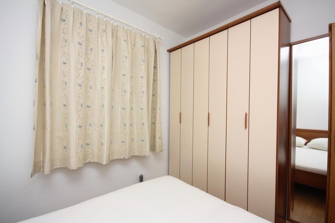 Apartments Dragan 10518-A1