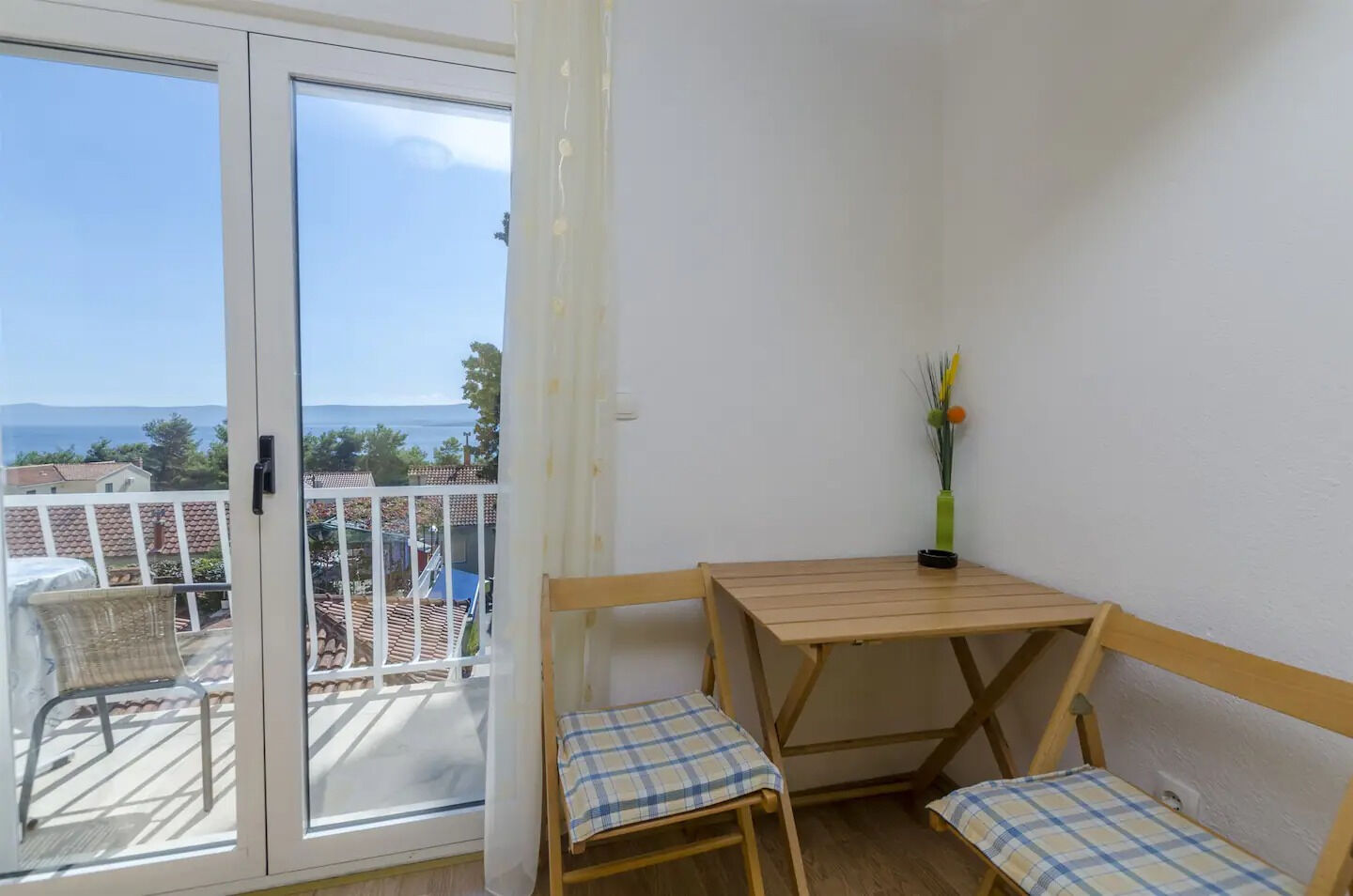 Apartment and Room Mini 10519-A1