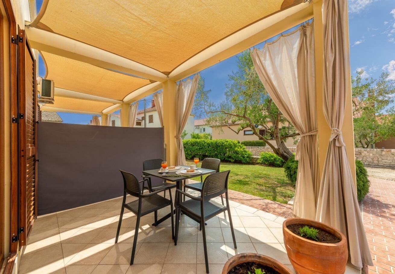 Apartments Bosko 105171-A3