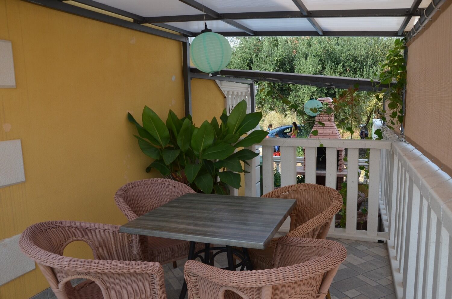 Apartments Dami 105201-A1