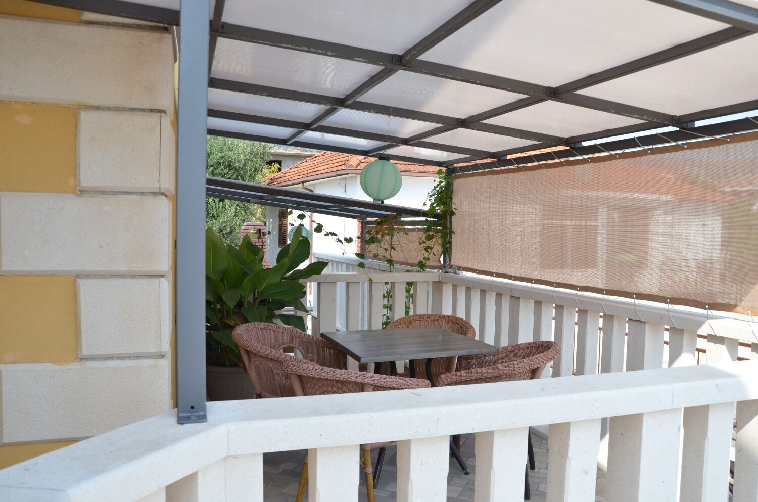 Apartments Dami 105201-A1