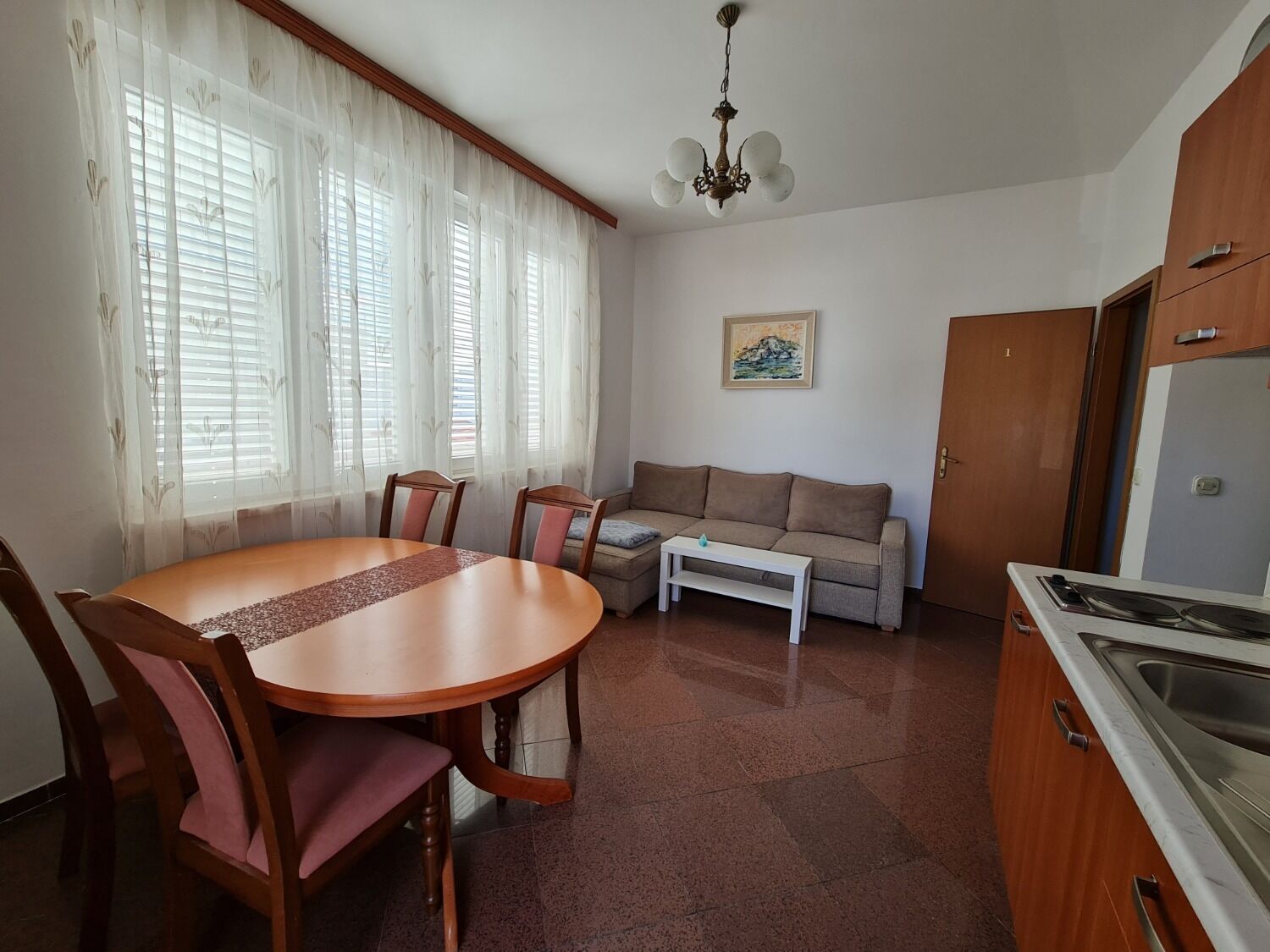 Apartments Dami 105201-A1