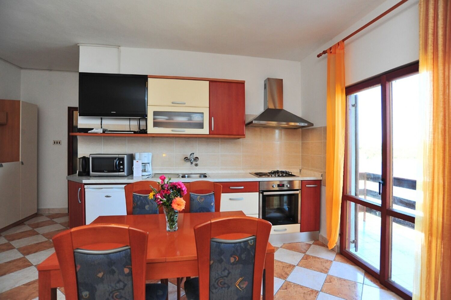 Apartments Ljilja 105211-A3