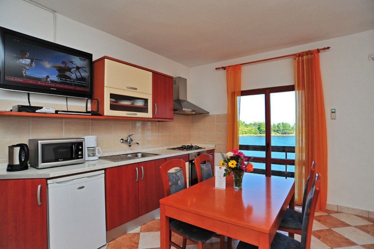 Apartments Ljilja 105211-A3