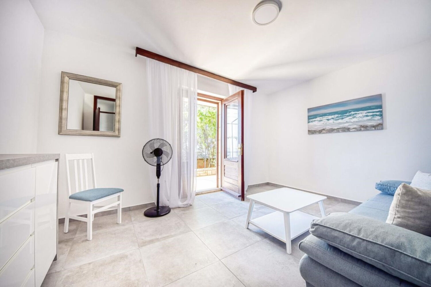 Room Ref 105241-A2