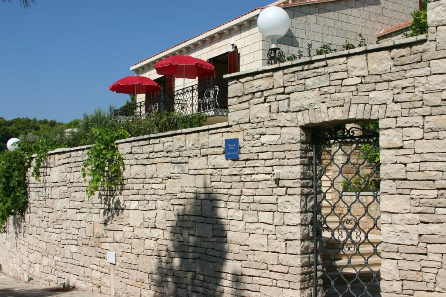 Room Ref 105241-A2