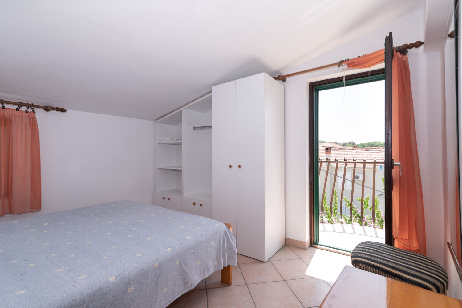 Apartments Din 10535-A4