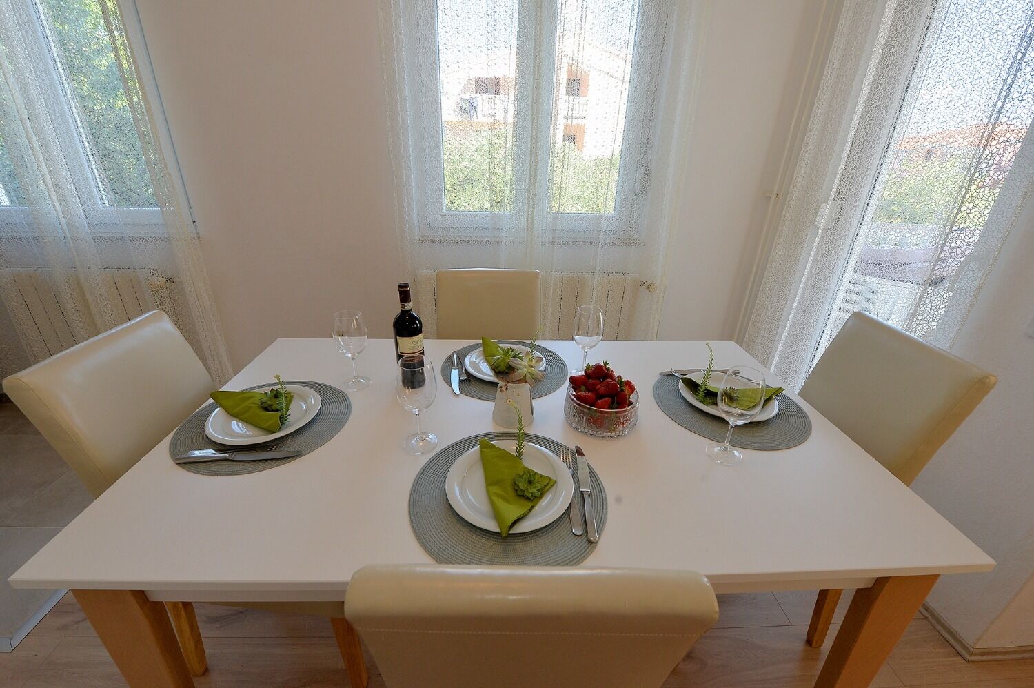 Apartments Olive Garden 10536-A1