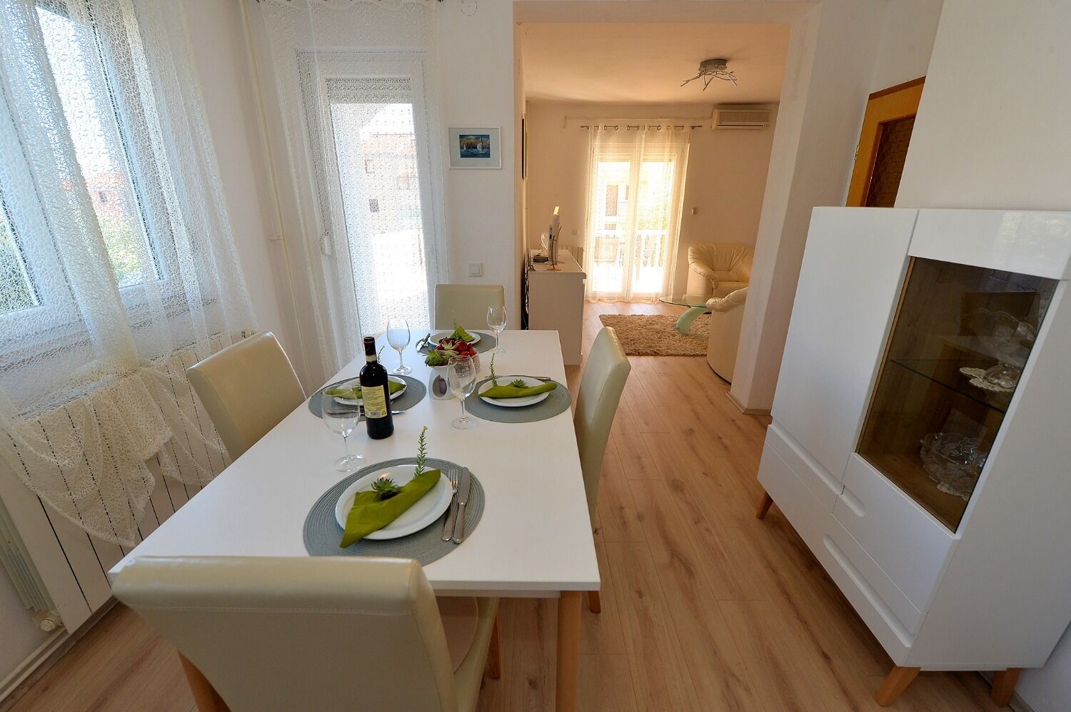 Apartments Olive Garden 10536-A1
